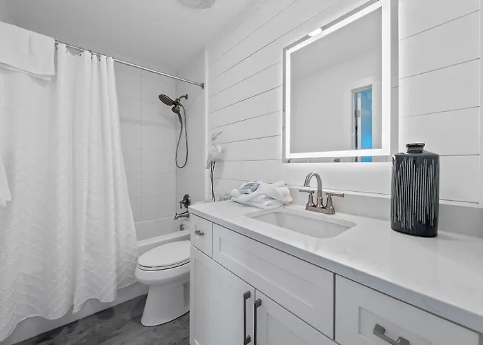 Apartment San Carlos 1107 By Youngs Suncoast